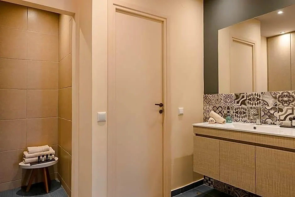 Fileas Art Hotel-1