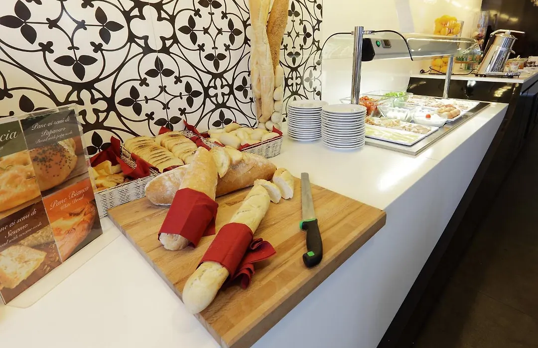 Holiday Inn Genoa City By Ihg-1