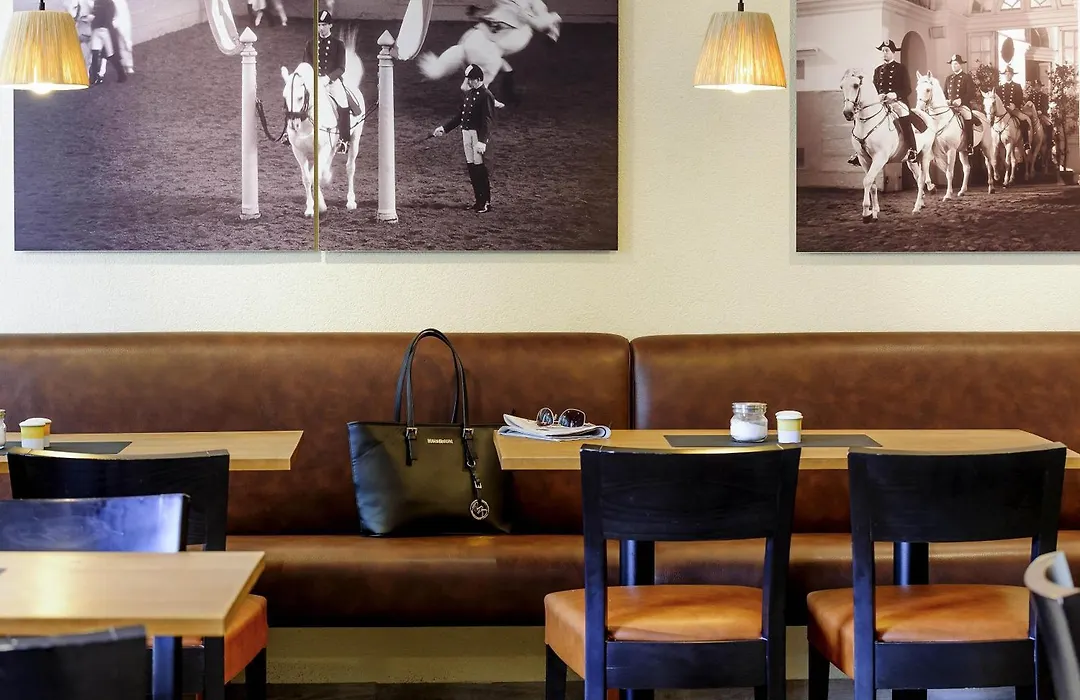 Ibis Wien City-1