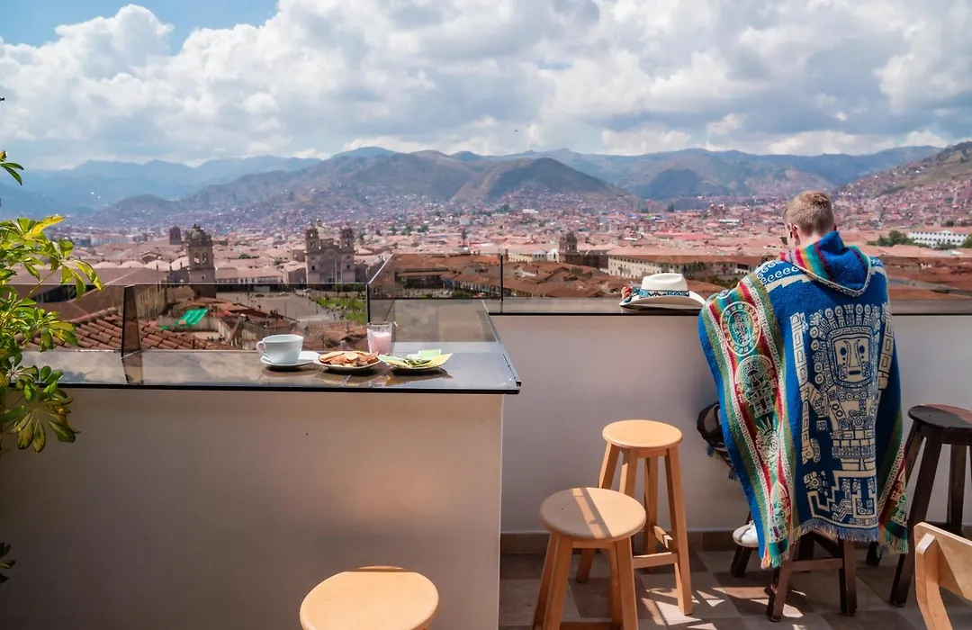 Hostal Casa Del Inka-1