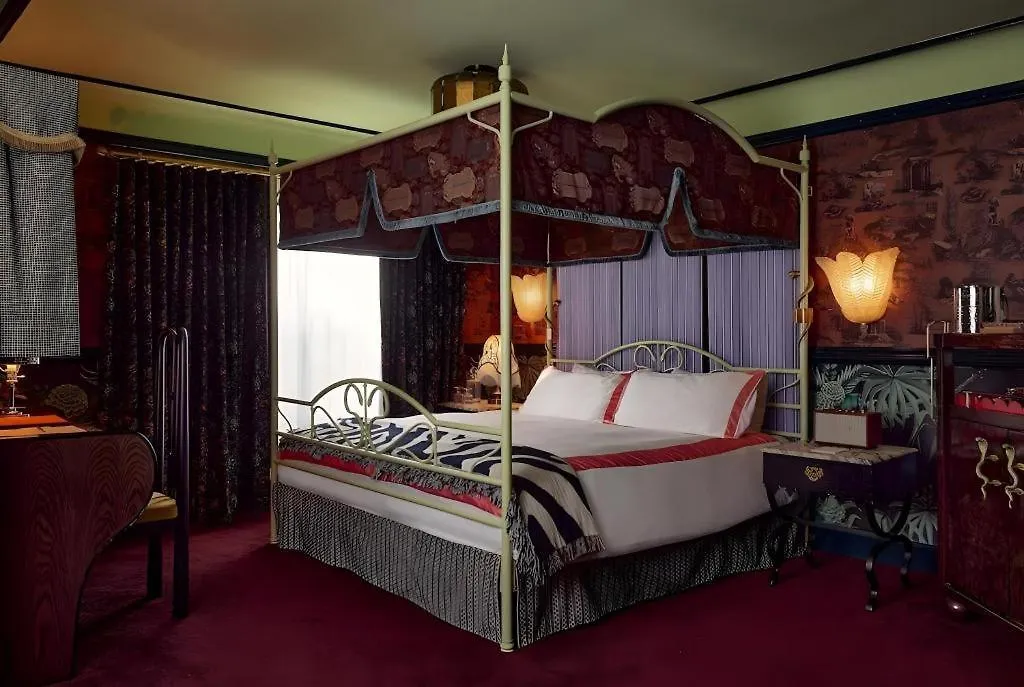 The Lafayette Hotel, Swim Club & Bungalows-1
