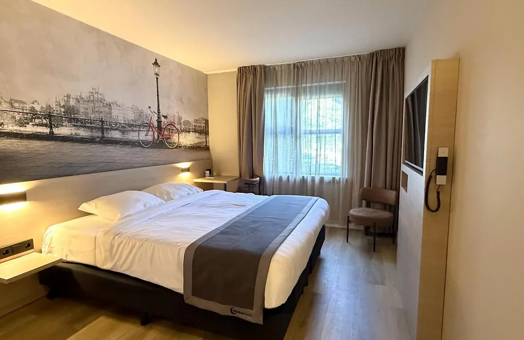 Bastion Hotel Utrecht-1
