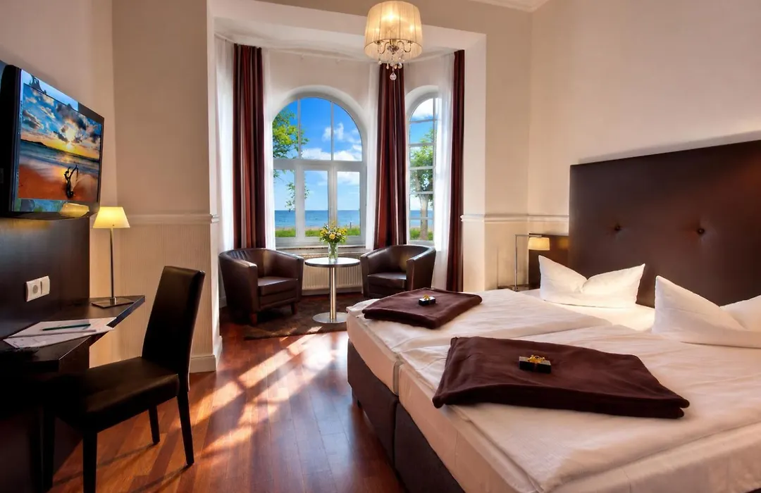 Strandhotel Binz-1