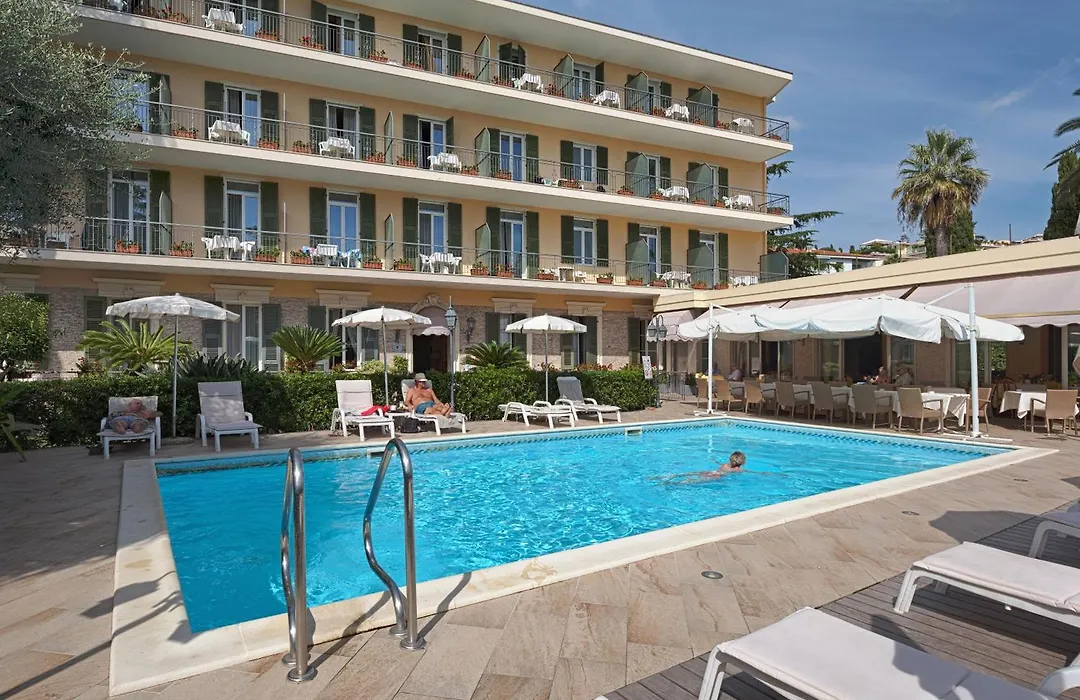 Hotel Paradiso-1