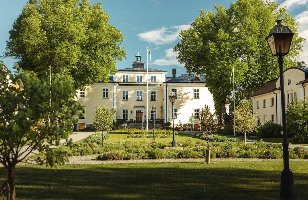 Haga Slott-1