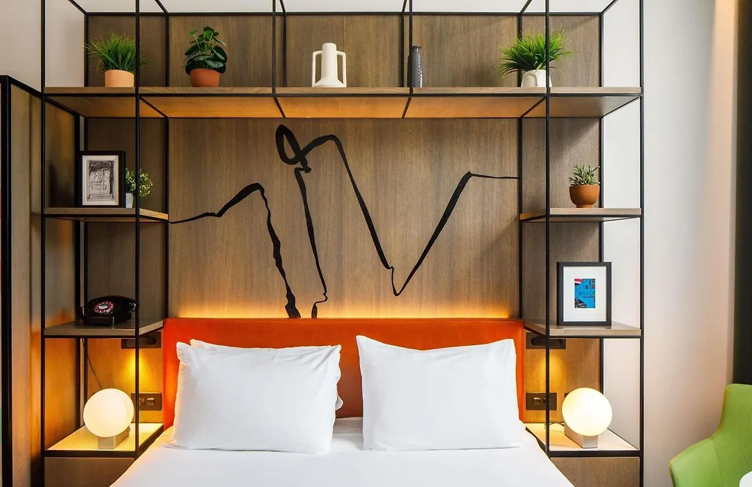 Ibis Styles Edinburgh St Andrew Square-1