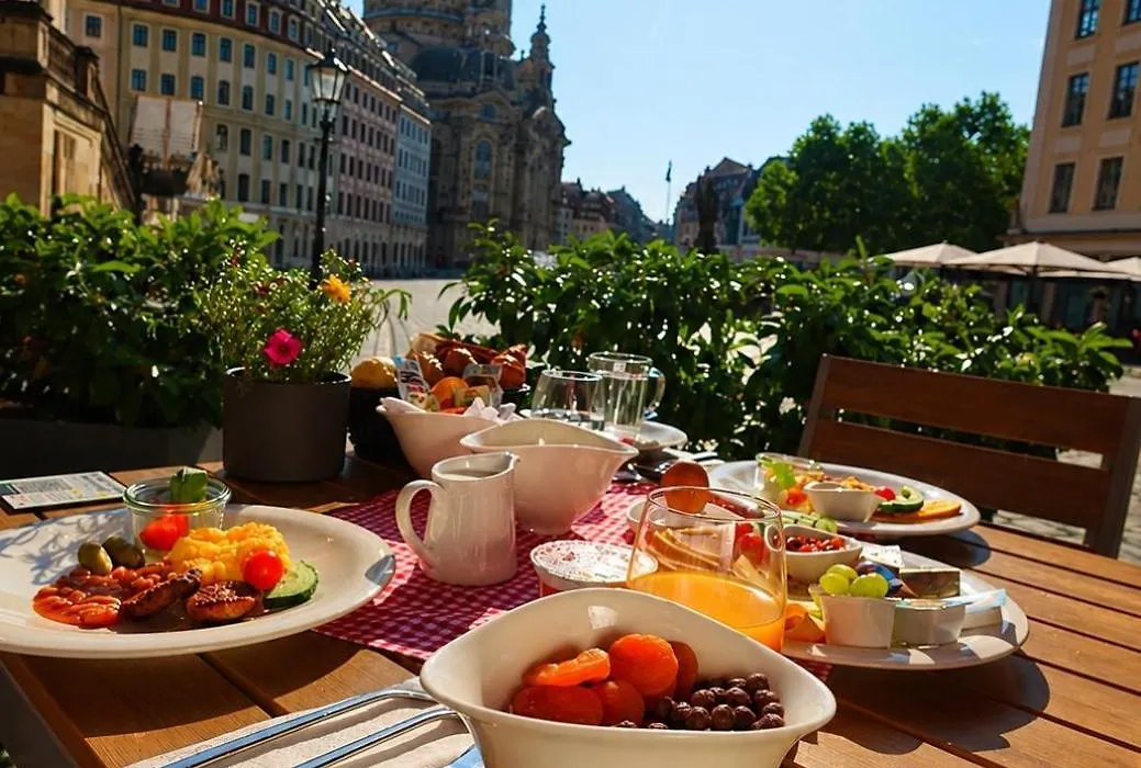 Amedia Plaza Dresden-1