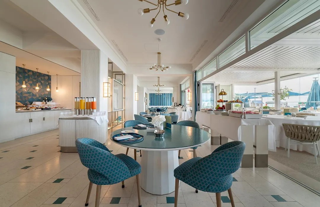 Casa Bianca Al Mare-1
