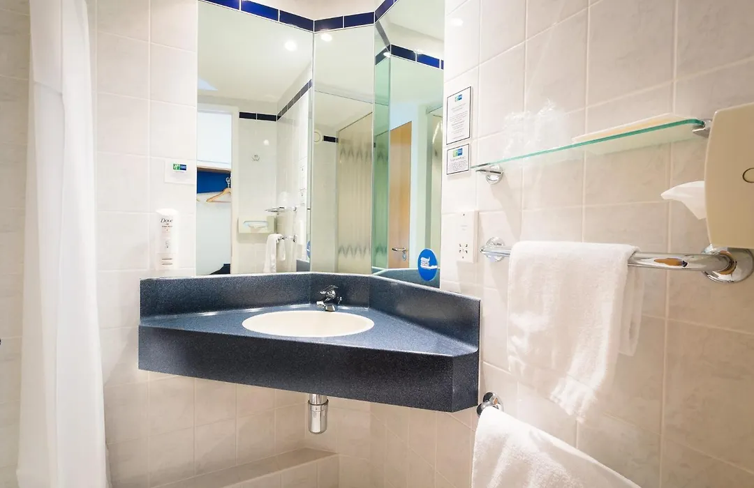 Holiday Inn Express Aberdeen City Centre By Ihg-1