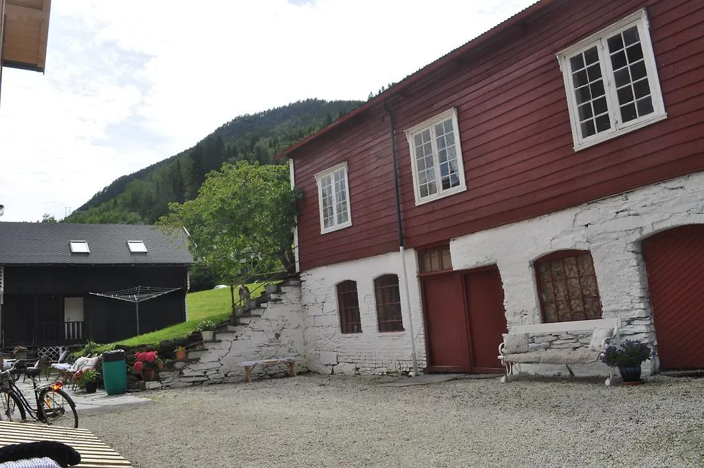 Døsen Gård-1