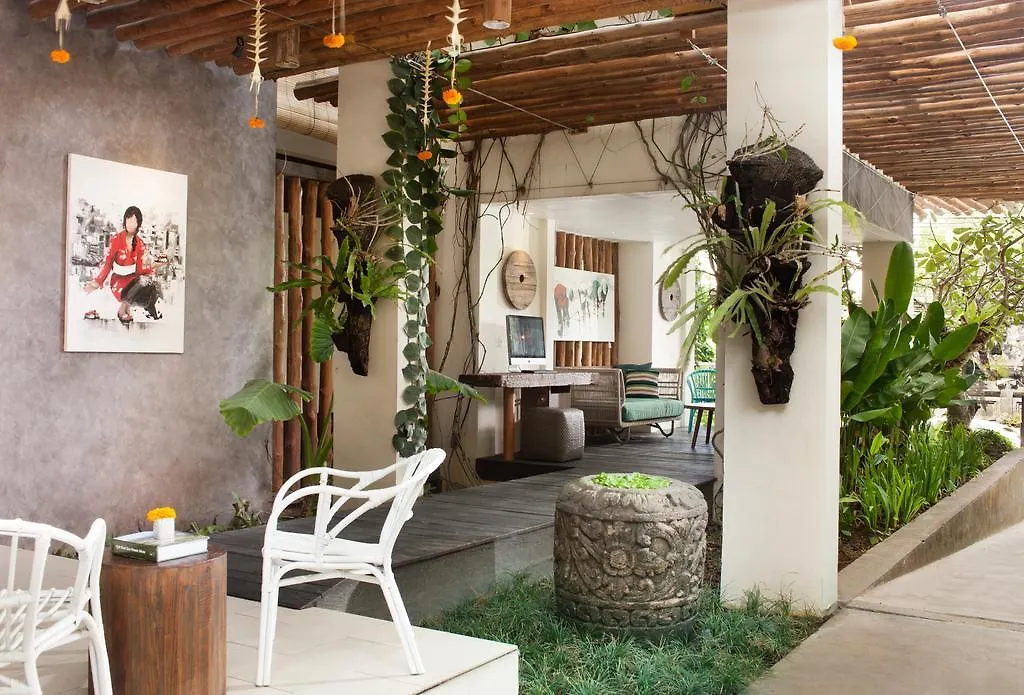 Grandmas Plus Hotel Seminyak-1