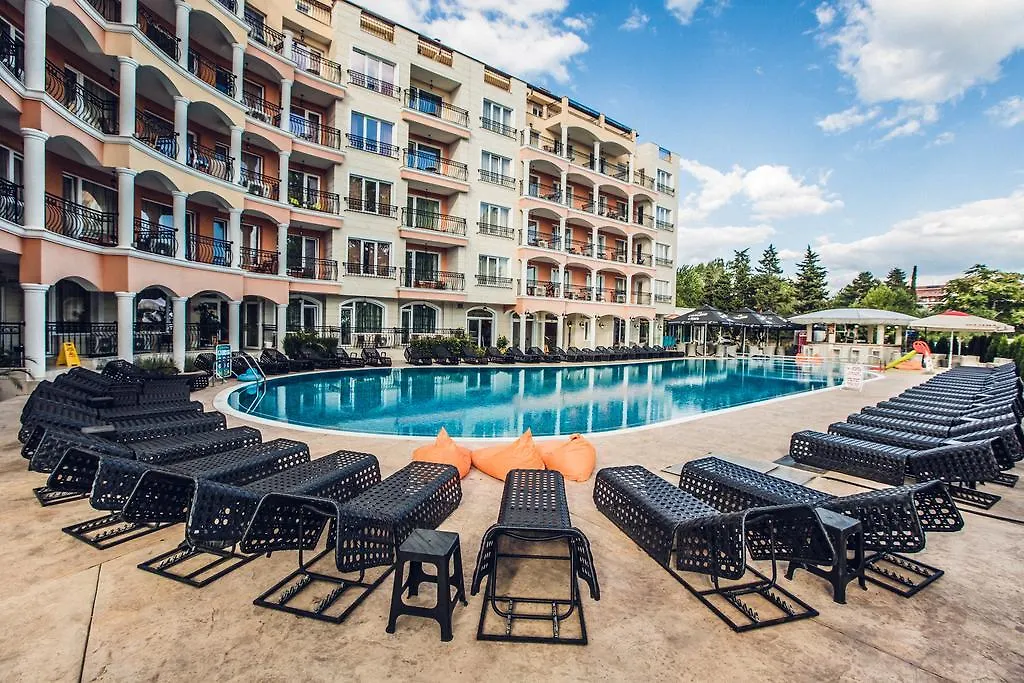 Avenue Deluxe Hotel-1