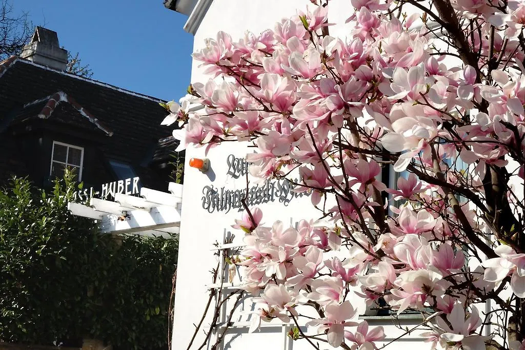 Hotel Landhaus Fuhrgassl-Huber-1