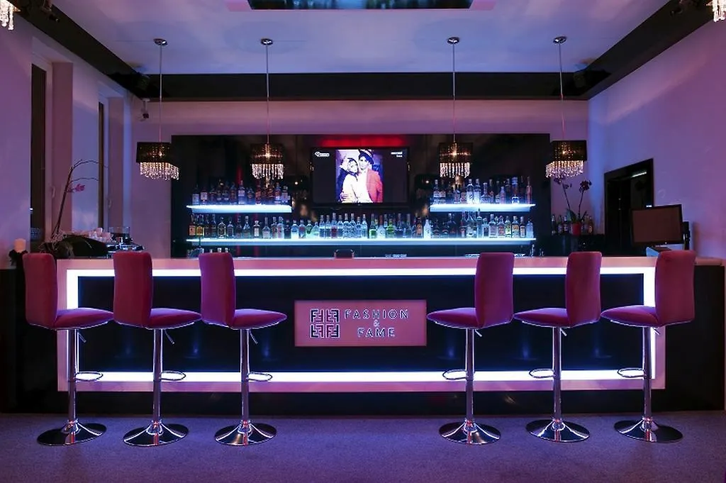 Hotel Vega-1