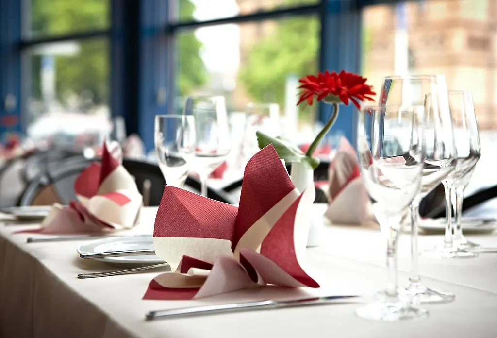 Intercityhotel Schwerin-1