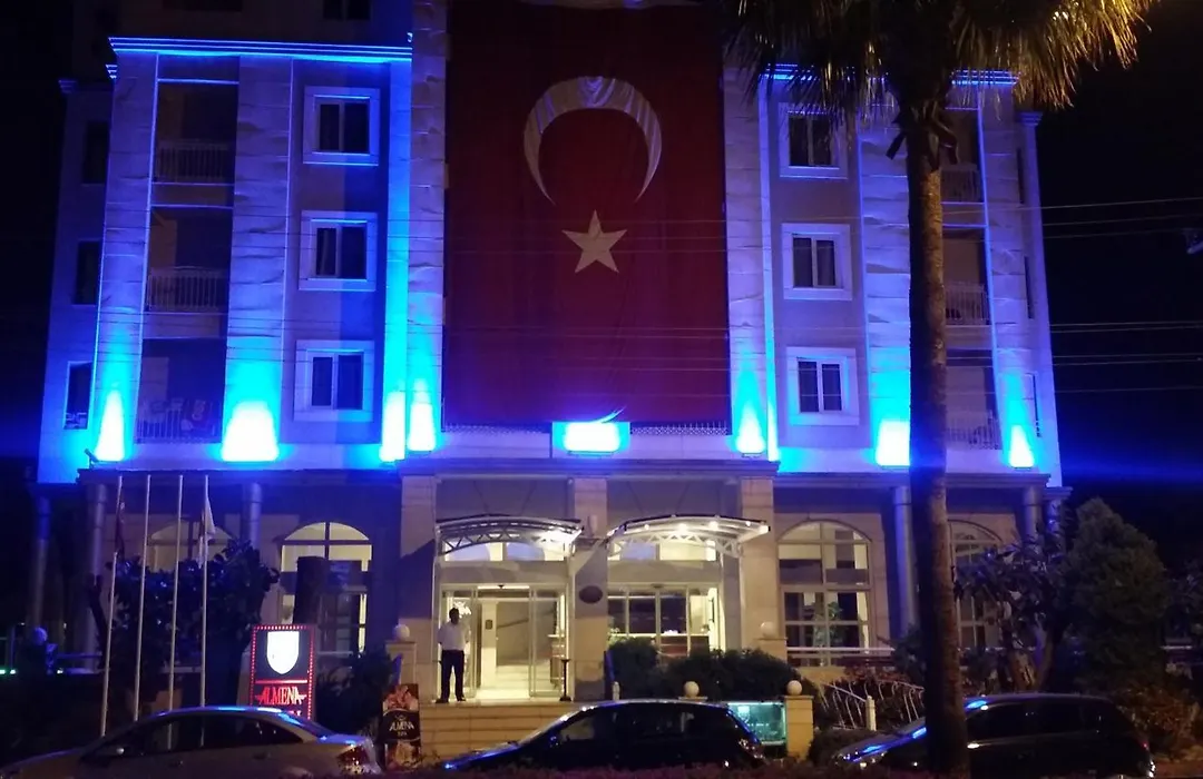 Almena Hotel-1