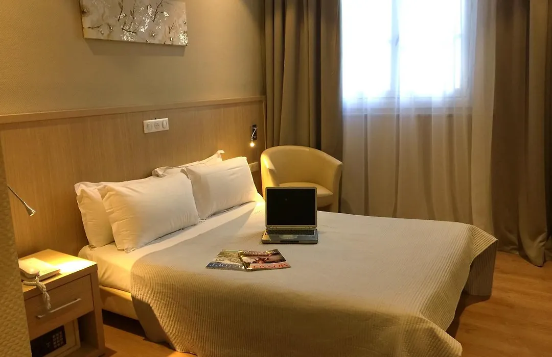 Hotel Ambassador, Completely Renovated-1