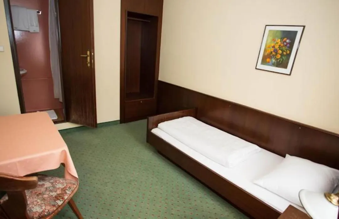 Hotel Hadrigan-1