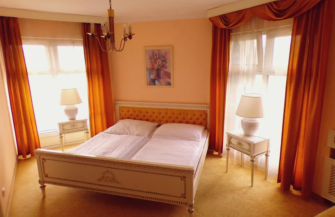 Hotel Monica-1
