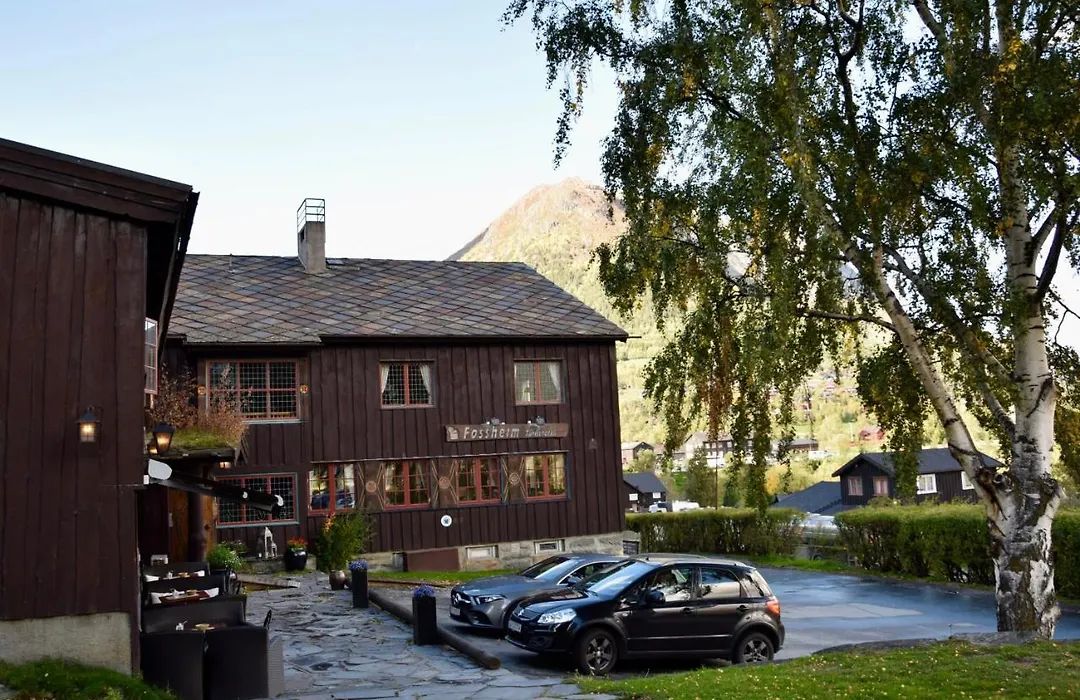 Fossheim Hotel Lom-1