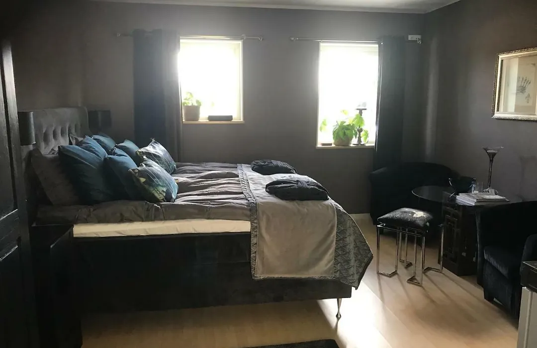 Kärrstegens Gård-1