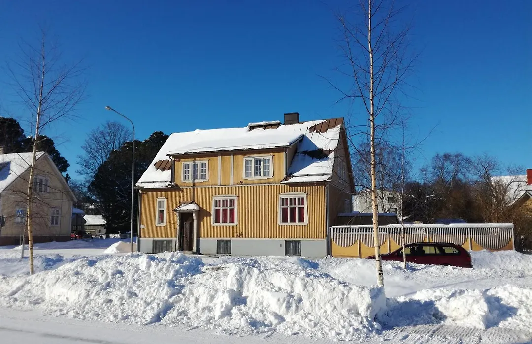 Firsthome Guesthouse-1