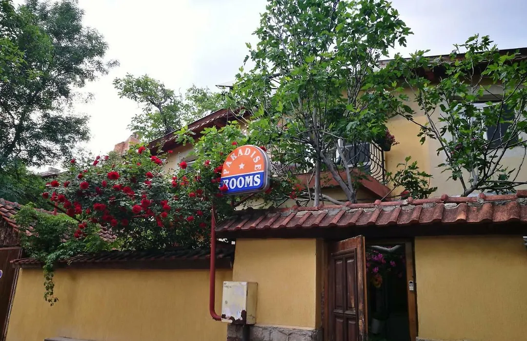 Hotel Paradise-1
