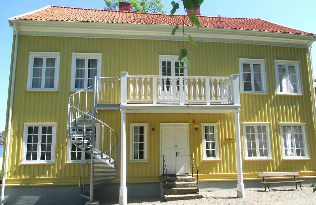 Gustafsbergs Badhotell&Vandrarhem-1
