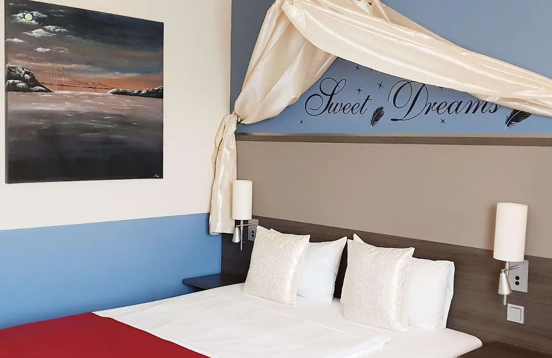 Mercure Airport Hotel Berlin Tegel-1