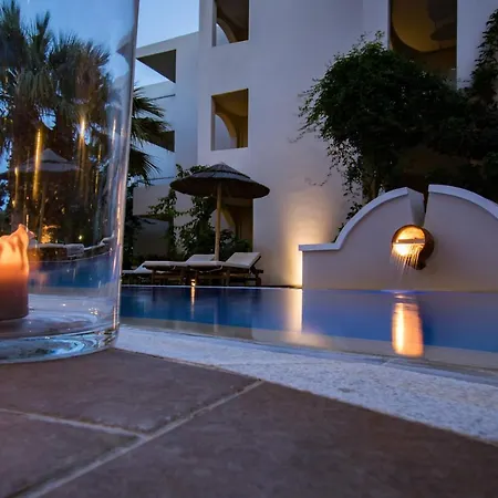 Parasol Luxury Hotel & Suites Adults Only-2