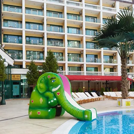Planeta Hotel & Aquapark Free Beach Access-3