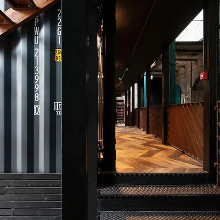 Hektor Container Hotel-3