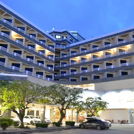 City Beach Resort-2