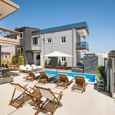 Sun Ray Luxury Apartments-3