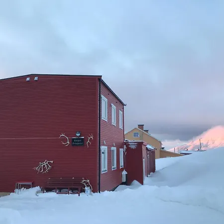 Haugen Pensjonat Svalbard-2