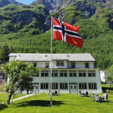 Gudvangen Budget Hotel-2