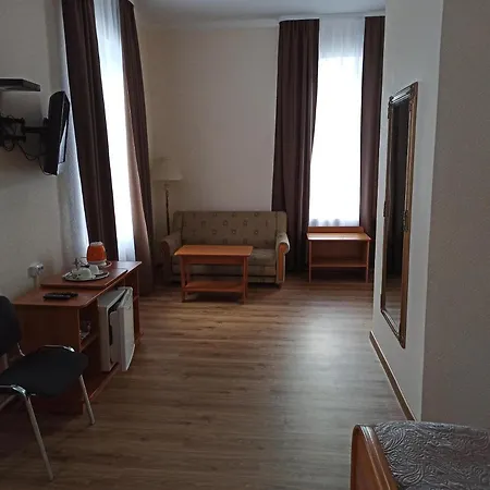 Central Hotel-3