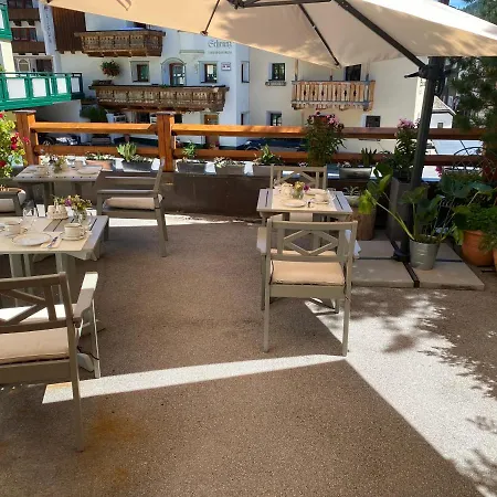 Hotel Ehrenreich-3
