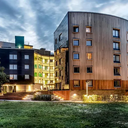 Sky Hotel Apartments Valla Berså-2