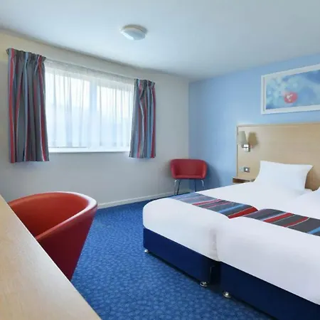 Travelodge Manchester Central Arena-3
