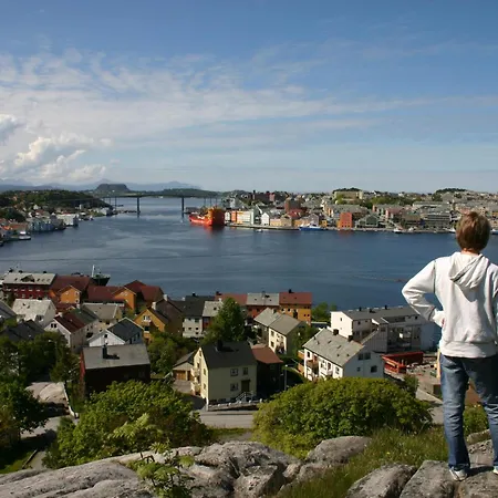 Thon Hotel Kristiansund-3