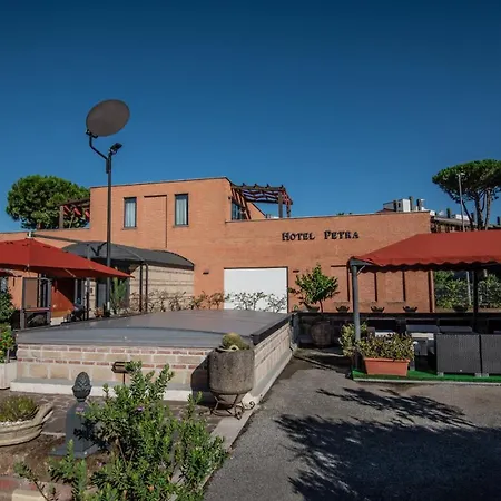 Hotel Petra-2