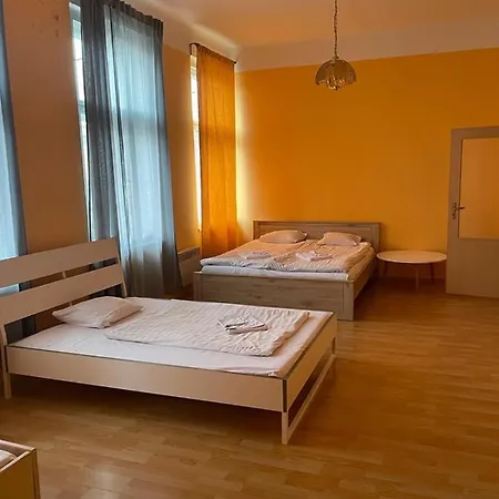 Hotel Praha Club Bed & Breakfast-2