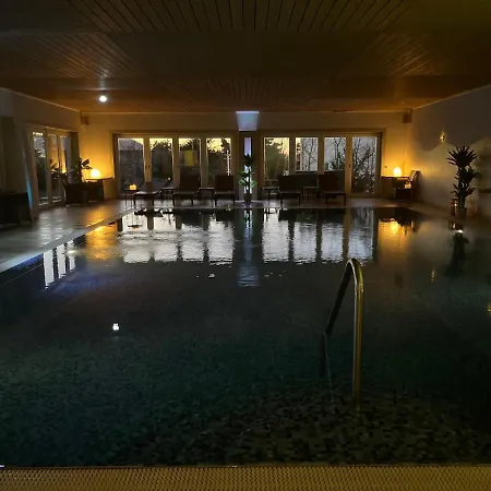 Froejel Resort & Spa-3