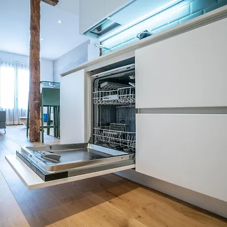 Smartr Madrid Gran Via Apartments-2