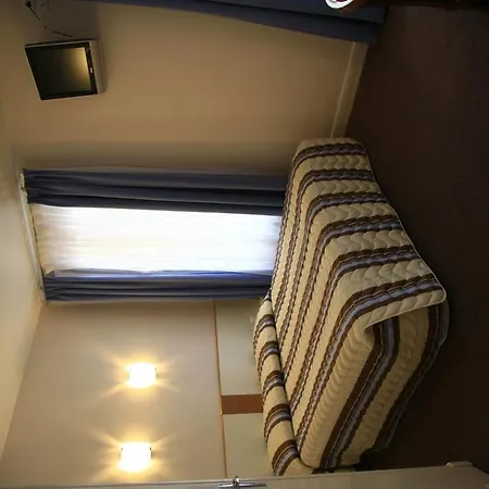 Hotel De Nemours-3