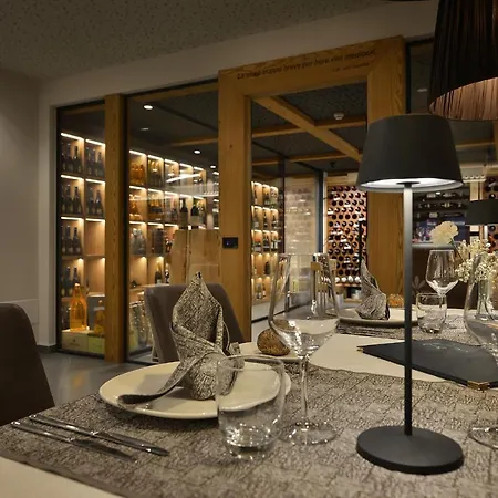 Hotel Bucaneve-3