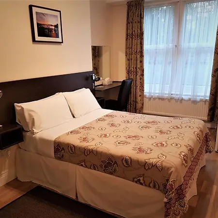 The Gateway Hotel-2