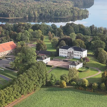 Naeaes Slott-2