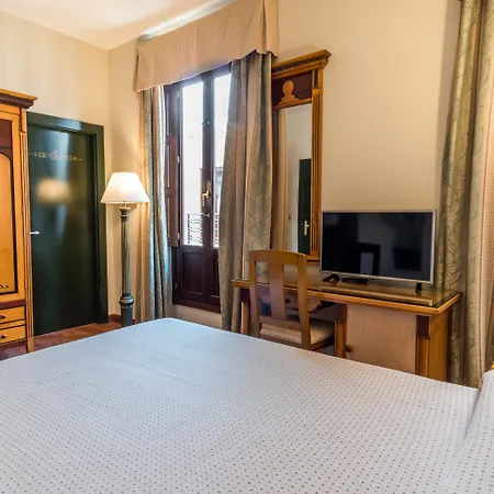 Hotel Plaza Nueva-2